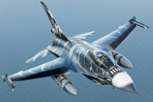 Bureaubladachtergronden Vliegtuigen Jachtvliegtuig F-16 Fighting Falcon F-16am Luchtvaart