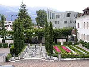Bureaubladachtergronden Landschapsontwerp Vaduz.Liechtenstein