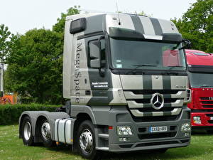 Wallpapers Lorry Mercedes-Benz Cars