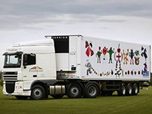 Fotos Lastkraftwagen DAF Trucks auto