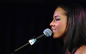 Bakgrundsbilder på skrivbordet Alicia Keys Musik Kändisar Unga_kvinnor