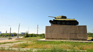 Bureaubladachtergronden Monument T-34 Volgograd een stad