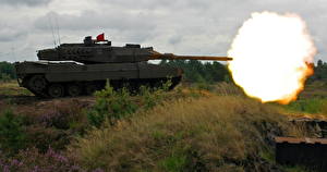 Фотография Танки Леопард 2 Выстрел Leopard 2 военные
