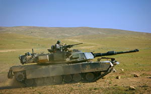 Bureaubladachtergronden Tanks M1 Abrams Amerikaanse A1M1 Militair