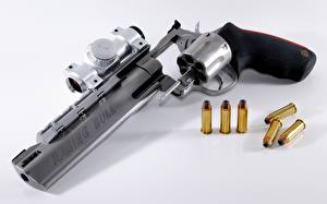 Bureaubladachtergronden Pistolen Revolver