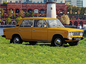Bakgrunnsbilder Russiske biler  Biler