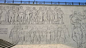 Картинка Памятники Волгоград Мамаев курган, Стена с барельефами город