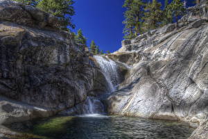 Bureaubladachtergronden Watervallen Verenigde staten Yosemite Californië Pool Natuur