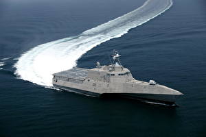 Bureaubladachtergronden Schepen Trimaran Littoral Combat Ship (LCS) Militair