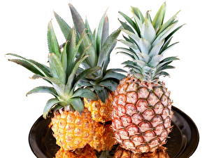 Pictures Fruit Pineapples Food