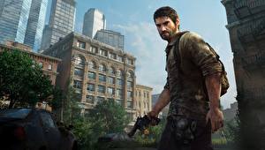 Фотография The Last of Us герой на фоне города