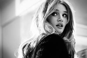 Images Rosie Huntington-Whiteley  young woman