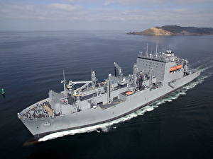 Picture Ship USNS ARCTIC