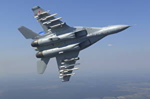 Bakgrundsbilder på skrivbordet Flygplan Jaktplan MiG-35 Luftfart