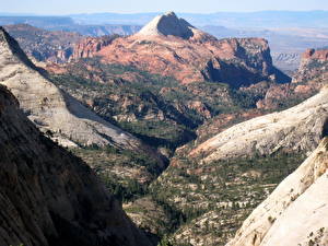Tapety na pulpit Park Góra Park Narodowy Zion Stany zjednoczone Kanion River Canyon Utah przyroda
