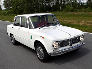 Fonds d'écran Alfa Romeo  Voitures
