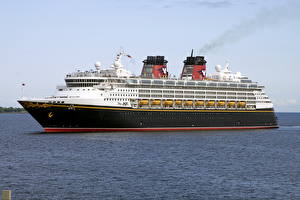 Фотографии Корабли Круизный лайнер Disney Сruise Line
