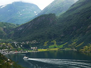 Bakgrundsbilder på skrivbordet Berg Norge Fjord geiranger
