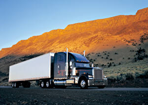 Bakgrunnsbilder Freightliner Trucks Lastebiler