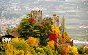Bureaubladachtergronden Burcht Italië Castle Brunnenburg Steden