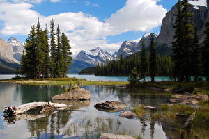 Bureaubladachtergronden Een meer Canada Wolken Nationaal park Jasper Maligne Lake Natuur
