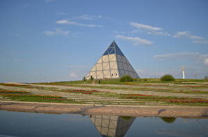 Фото Казахстан Астана. Дворец мира и согласия Пирамида