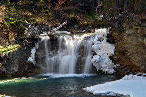 Bureaubladachtergronden Watervallen Canada Banff Natuur