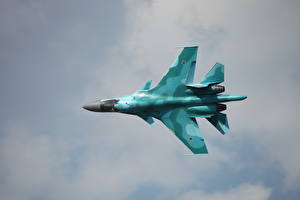 Bureaubladachtergronden Vliegtuigen Jachtvliegtuig Su-34 Luchtvaart