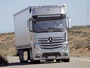 Fotos Lastkraftwagen Mercedes-Benz Autos