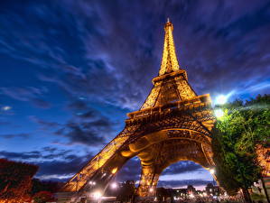 Bakgrundsbilder på skrivbordet Frankrike Eiffeltornet Paris  stad