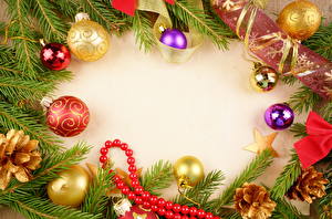 Sfondi desktop Giorno festivo Capodanno Palle Rami Albero di Natale Strobilo