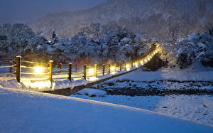 Картинки Времена года Зима Мост Снеге Уличные фонари Природа