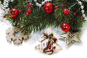 Sfondi desktop Giorno festivo Anno nuovo Palle Di ramo Albero di Natale