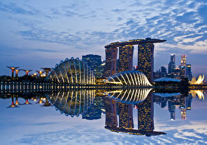 Bureaubladachtergronden Singapore Hemelgewelf De kust een stad