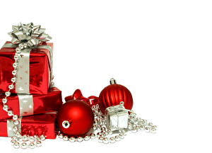 Fondos de escritorio Día festivos Año Nuevo Presente Rojo Bolas