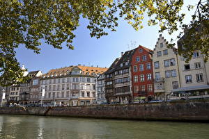 Bakgrundsbilder på skrivbordet Frankrike Flod Byggnad Strasbourg Städer