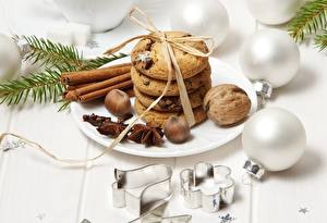 桌面壁纸，，糕点，假日，新年，曲奇饼，肉桂，坚果，球，食物