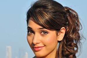 Bilder Indian Augen Gesicht Starren Lächeln Brünette Haar Frisur Tamanna Prominente