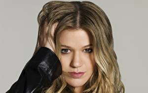 Fonds d'écran Kelly Clarkson Yeux Regard fixé Visage Cheveux Musique Célébrités Filles