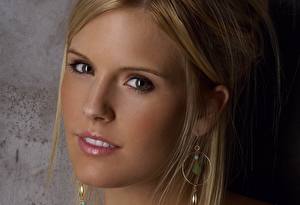 Pictures Maggie Grace Eyes Glance Face Smile Earrings Blonde girl Hair Celebrities