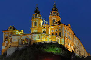Papel de Parede Desktop Templo Áustria Noite  Cidades
