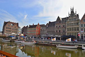 Bakgrundsbilder på skrivbordet Belgien Hus Himmel Flod En båt Kanal  stad