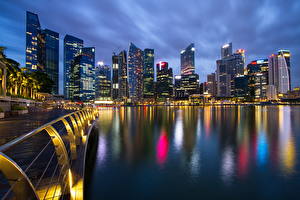 Картинки Сингапур Небоскребы Берег Ночные город