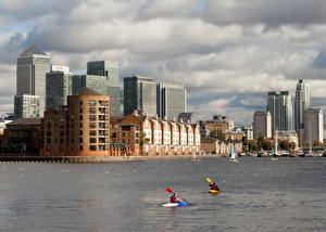 Desktop hintergrundbilder Vereinigtes Königreich Flusse Himmel Gebäude Wolke London Städte