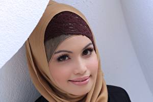 Bilder Augen Blick Lächeln Gesicht Hidschab junge Frauen