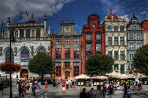 Bakgrundsbilder på skrivbordet Polen Hus Människor Gdańsk Stadsgata Fönster HDR Städer