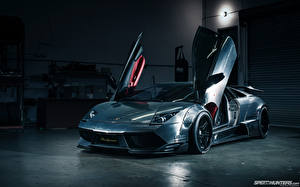 Tapety na pulpit Lamborghini Reflektory samochodowe Widok z przodu Metaliczna Luksusowe Samochody