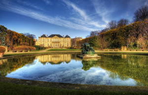 Bureaubladachtergronden Burcht Frankrijk Hemelgewelf HDR Chateau Rodin een stad