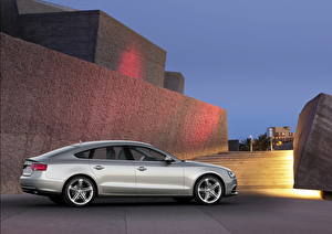 Bureaubladachtergronden Audi Zilveren kleur Zijaanzicht 2012 a5 sportback Auto