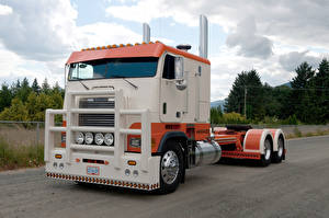 Hintergrundbilder Lastkraftwagen Freightliner Trucks Auto Scheinwerfer automobil